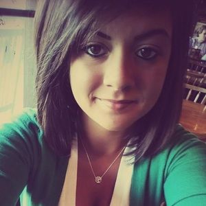 Meet your Posher, Paula